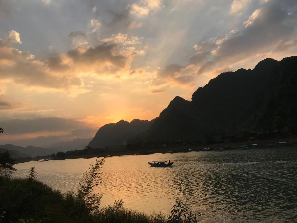 Applebee'S Homestay Phong Nha Exterior foto